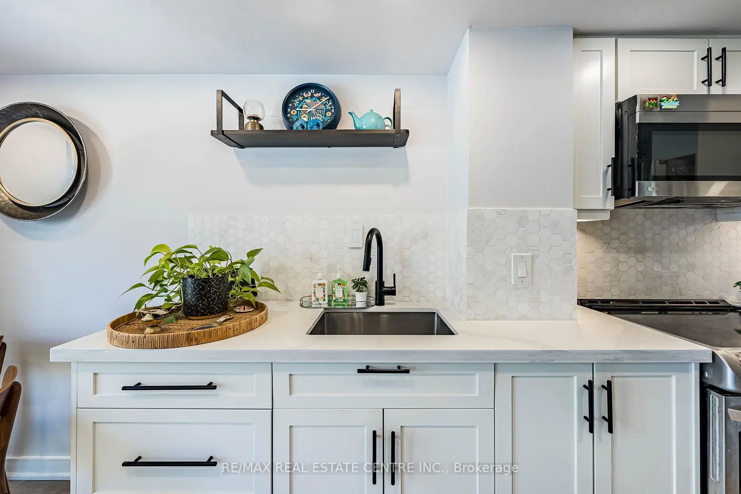 Additional image 3 of 16 Laidlaw Street 920