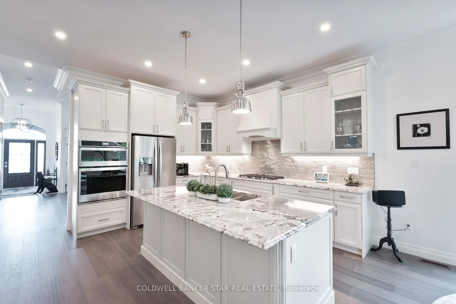 2426 Red Thorne Avenue photo 3