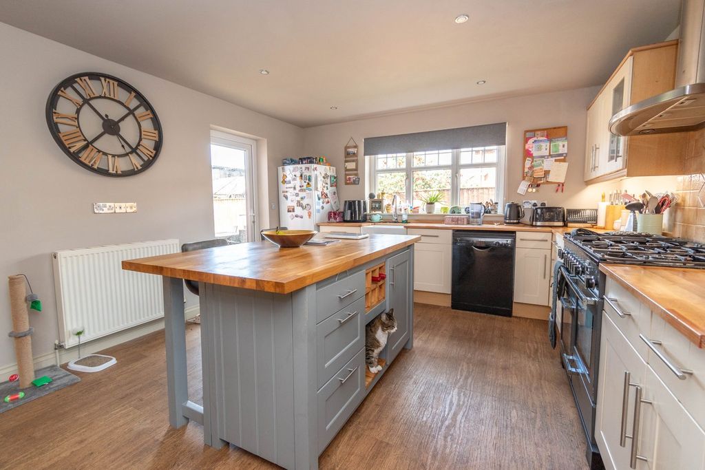 Additional image 6 of 5 bed detached house for saleHolt Road, Fakenham NR21