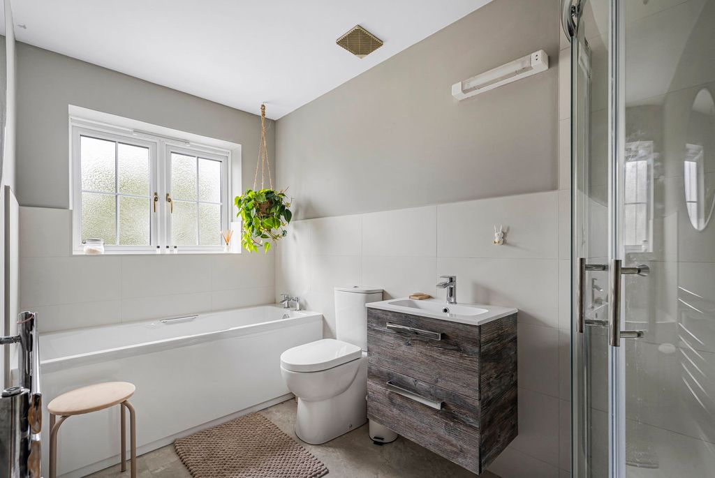 Additional image 17 of 5 bed detached house for saleNursery View, Faringdon, Oxfordshire SN7