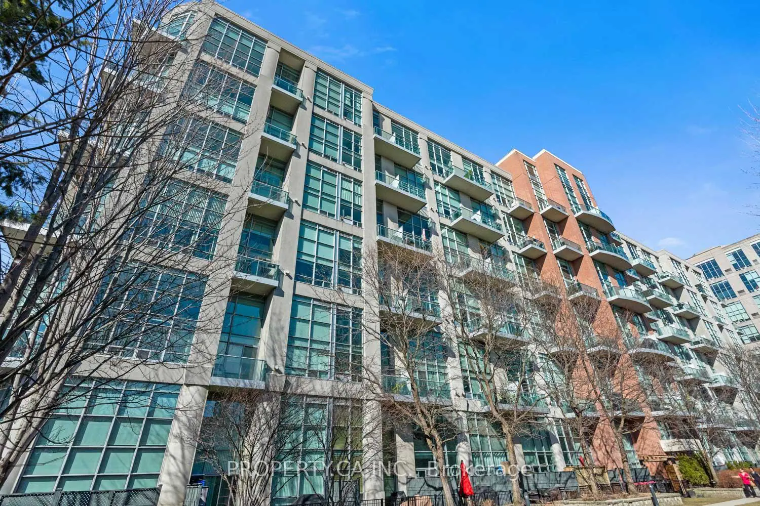 Additional image 19 of 200 Manitoba Street 421