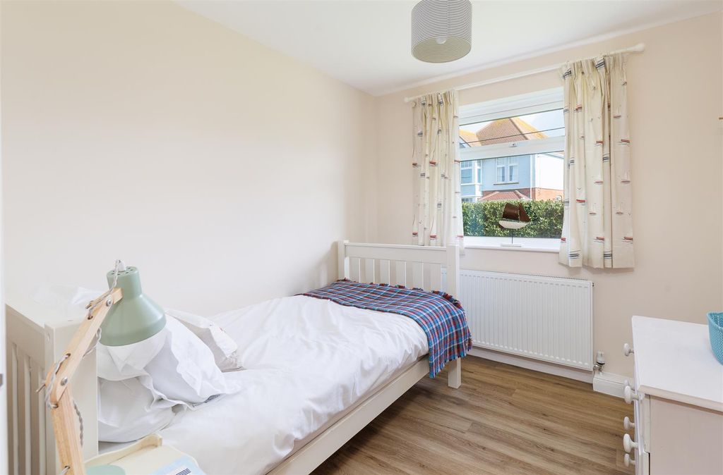 Additional image 14 of 3 bed detached bungalow for saleBay Road, Freshwater PO40