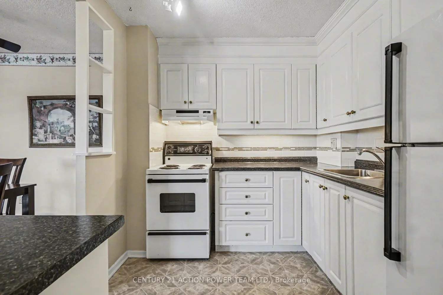 915 Elmsmere Road 1106 photo 3