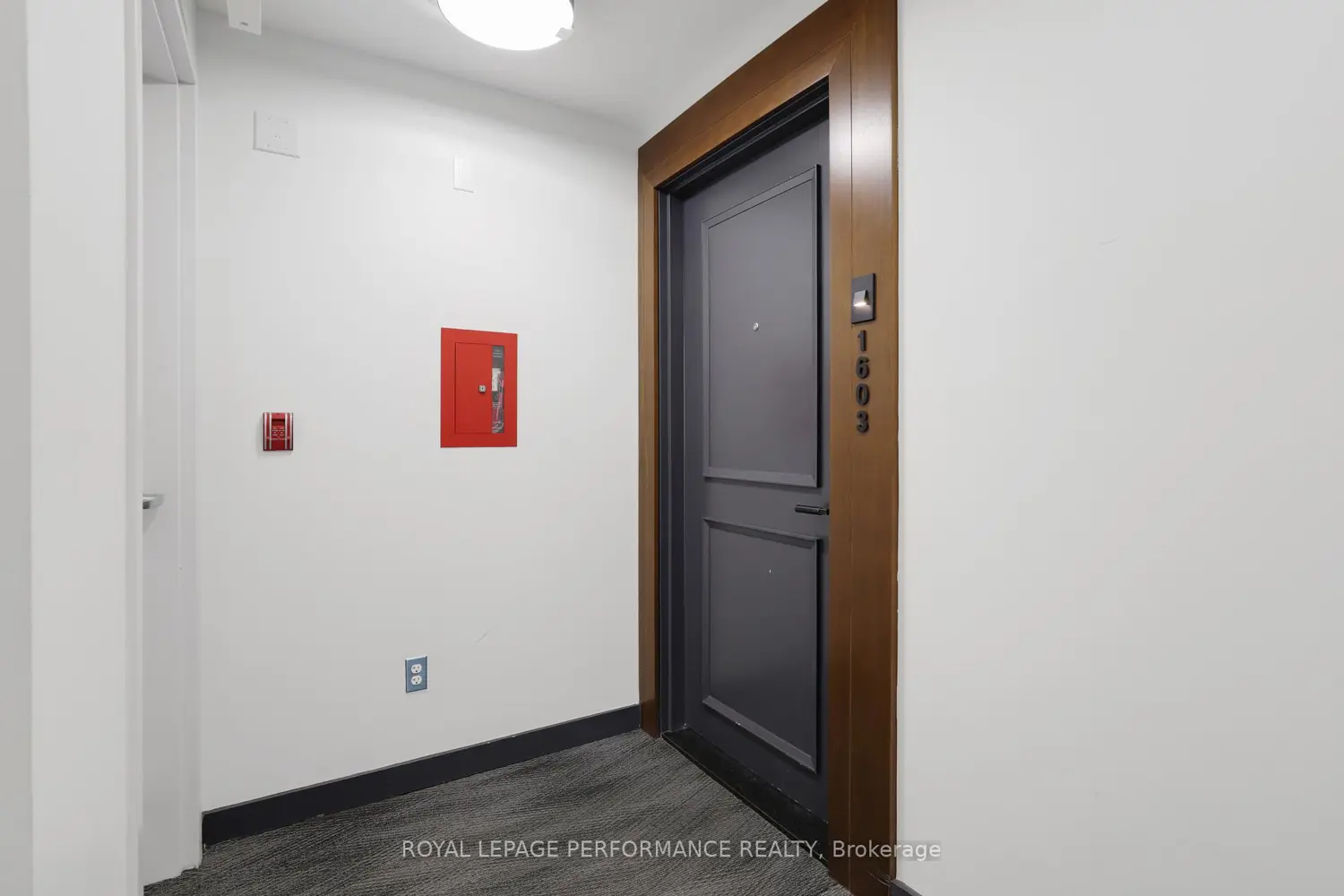 Additional image 4 of 255 Bay Street 1603