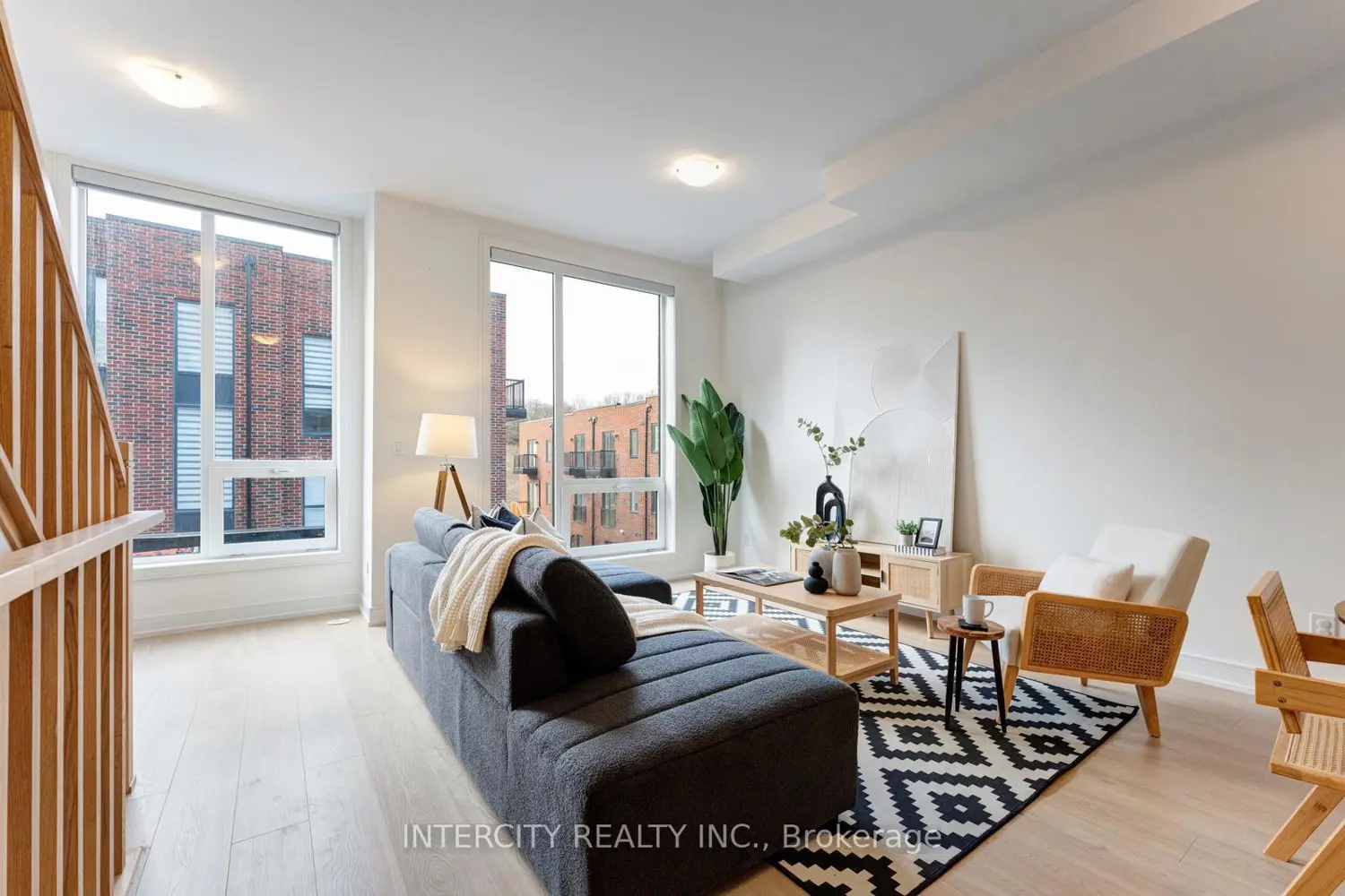 19 Desiree Place photo 4