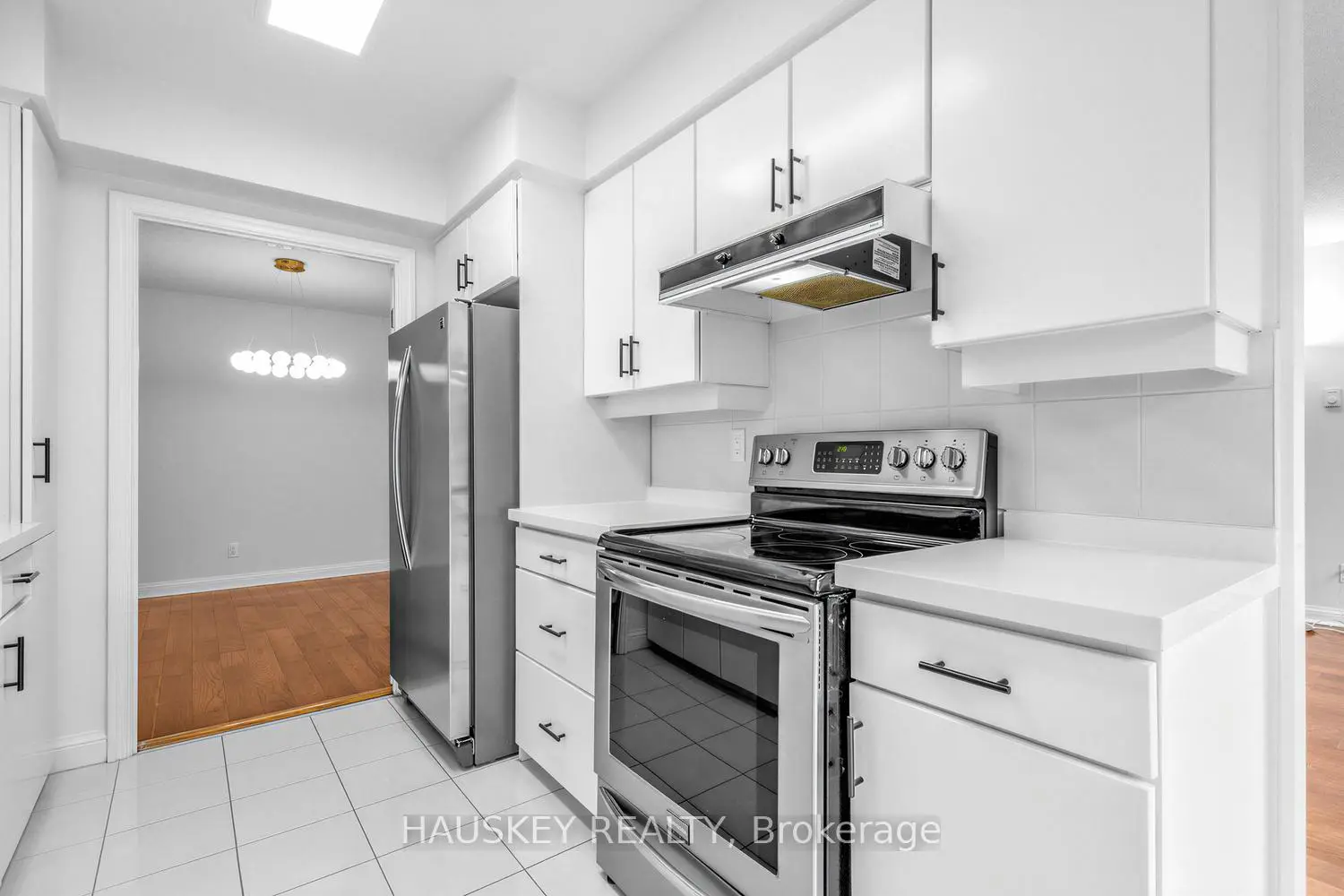 Additional image 10 of 3800 Yonge Street 402