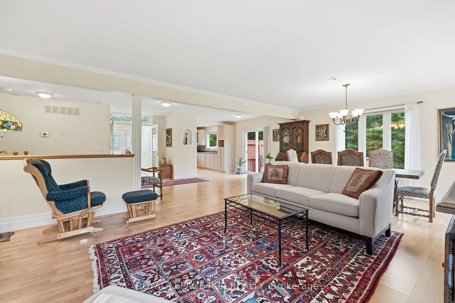 28 Reddington Drive 1 photo 4