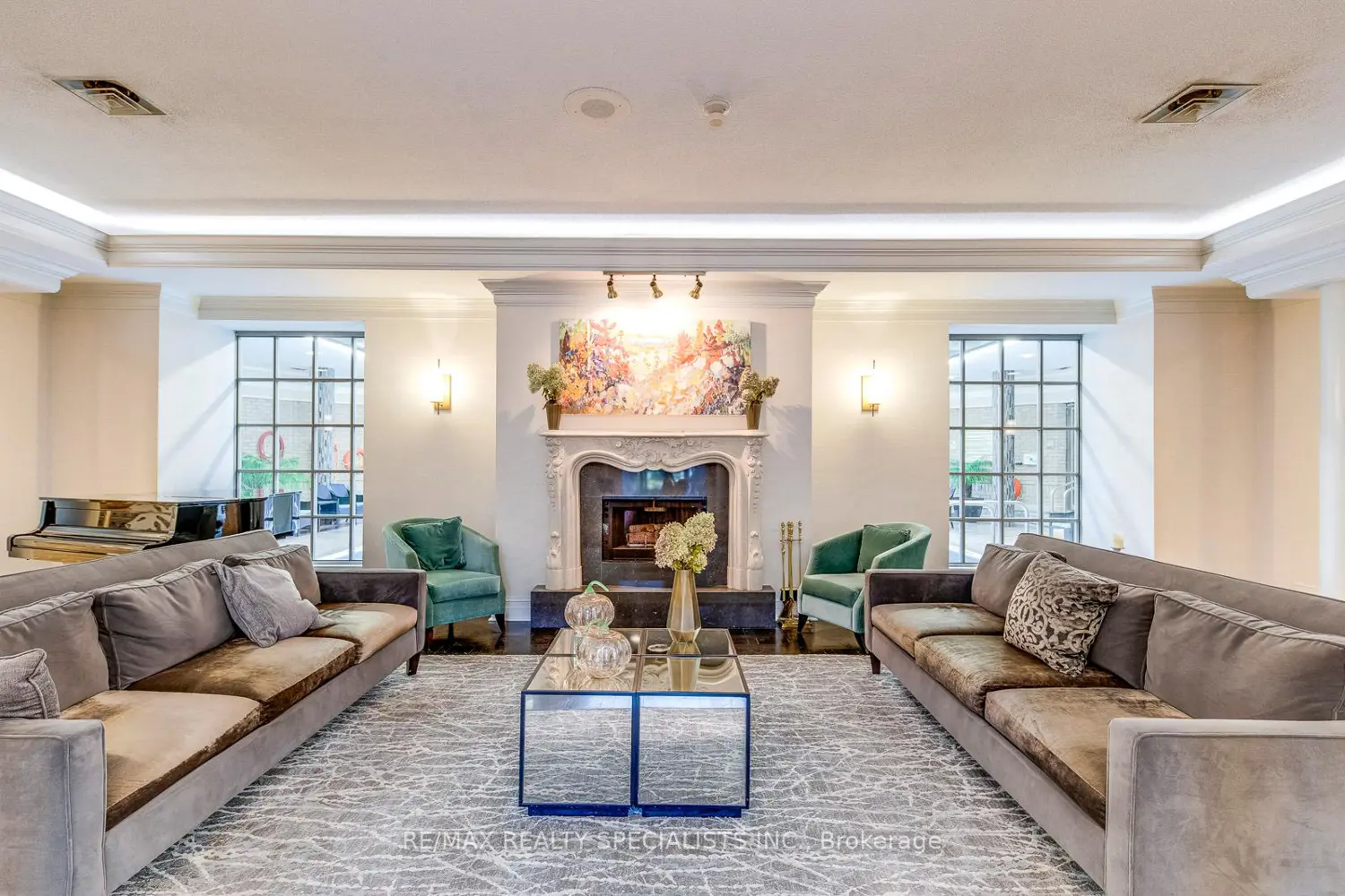 55 Kingsbridge Garden Circle 1002