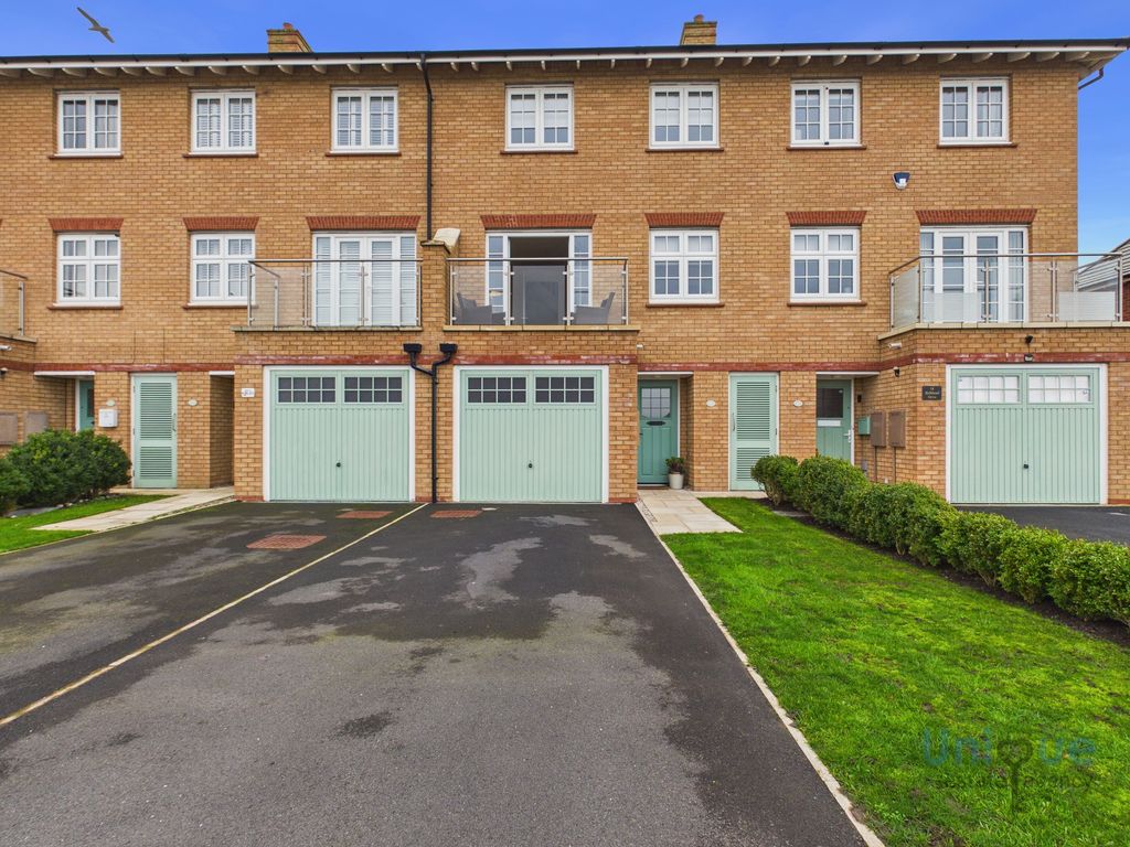 4 bed terraced house for saleBulkhead Drive, Fleetwood FY7