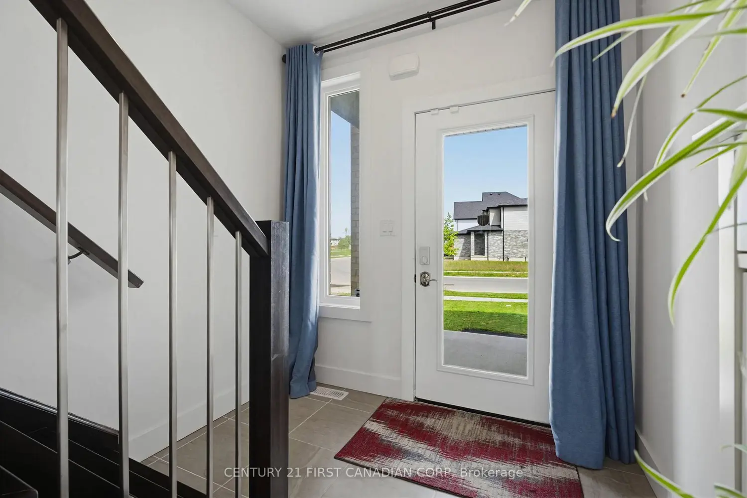 2201 Wateroak Drive photo 4