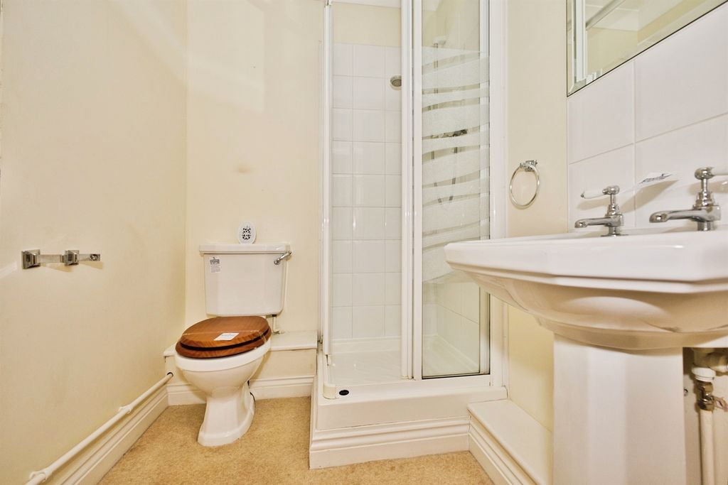 Additional image 13 of 3 bed flat for saleMoffats Drive, South Horrington Village, Wells BA5