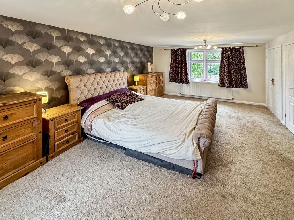 Additional image 12 of 6 bed detached house for saleManthorpe Road, Grantham NG31
