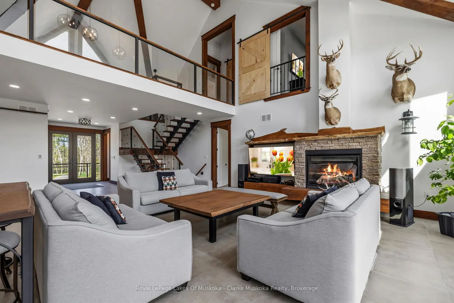 2517 Southwood Road photo 4