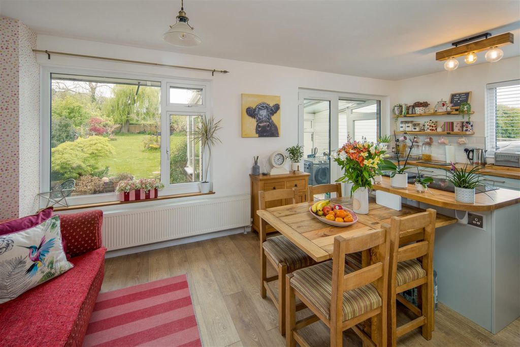 Additional image 4 of 3 bed detached house for saleNorton Green, Isle Of Wight PO40