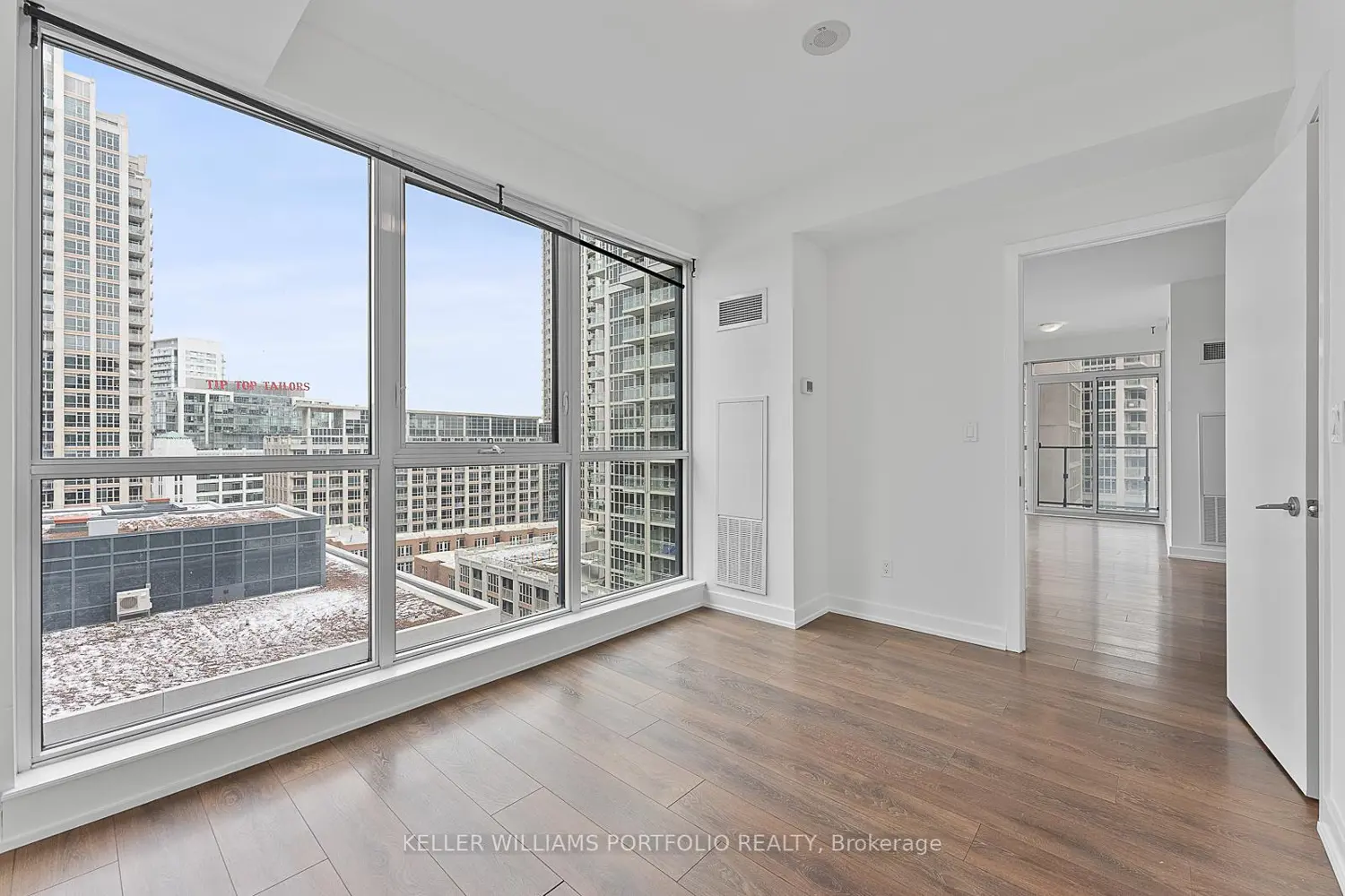 Additional image 13 of 50 Bruyeres Mews 1009