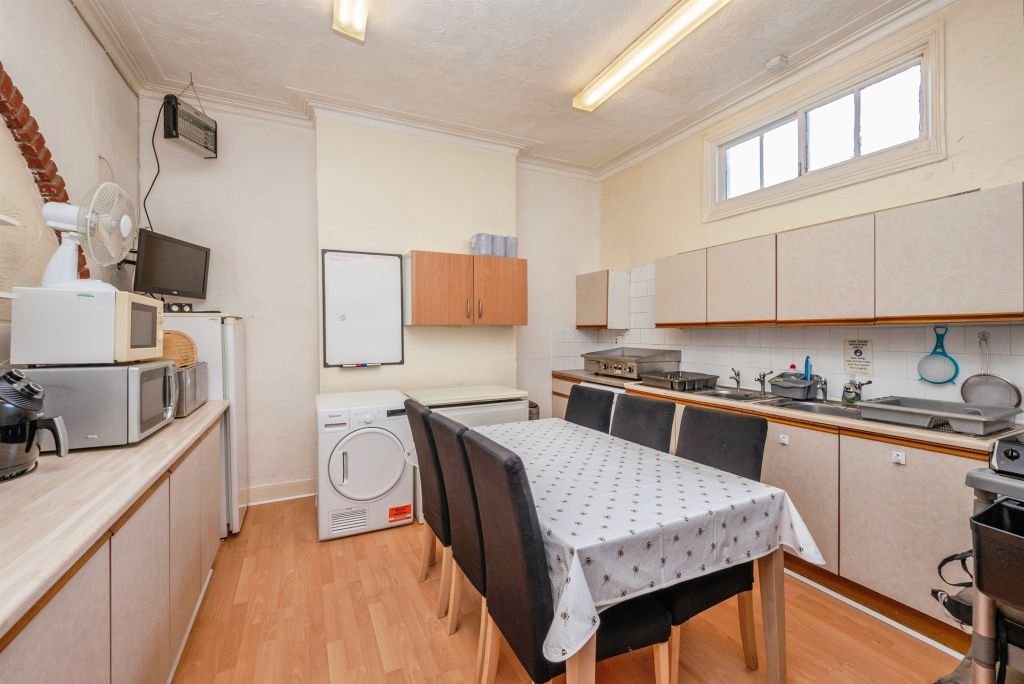 Additional image 4 of 10 bed terraced house for saleVictoria Road, Great Yarmouth NR30