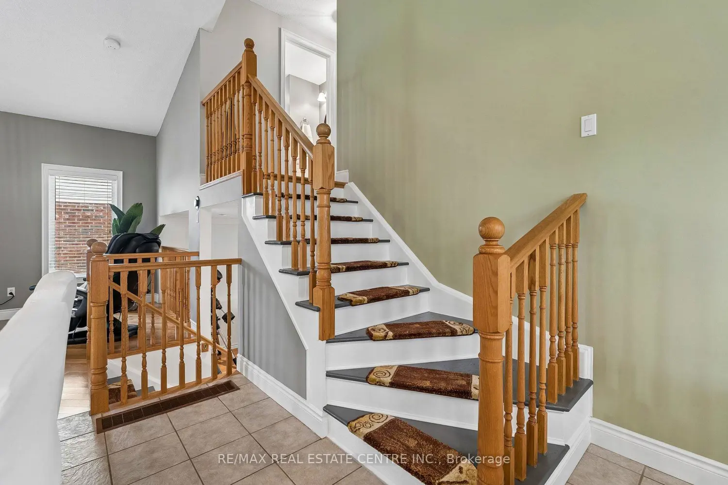 Additional image 7 of 704 Russell Court
