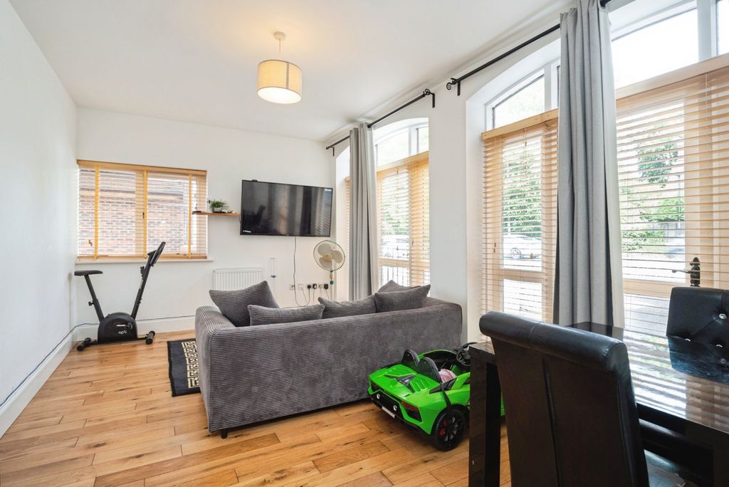 Additional image 2 of 2 bed flat for saleLondon Road, Hurst Green, Etchingham, East Sussex TN19