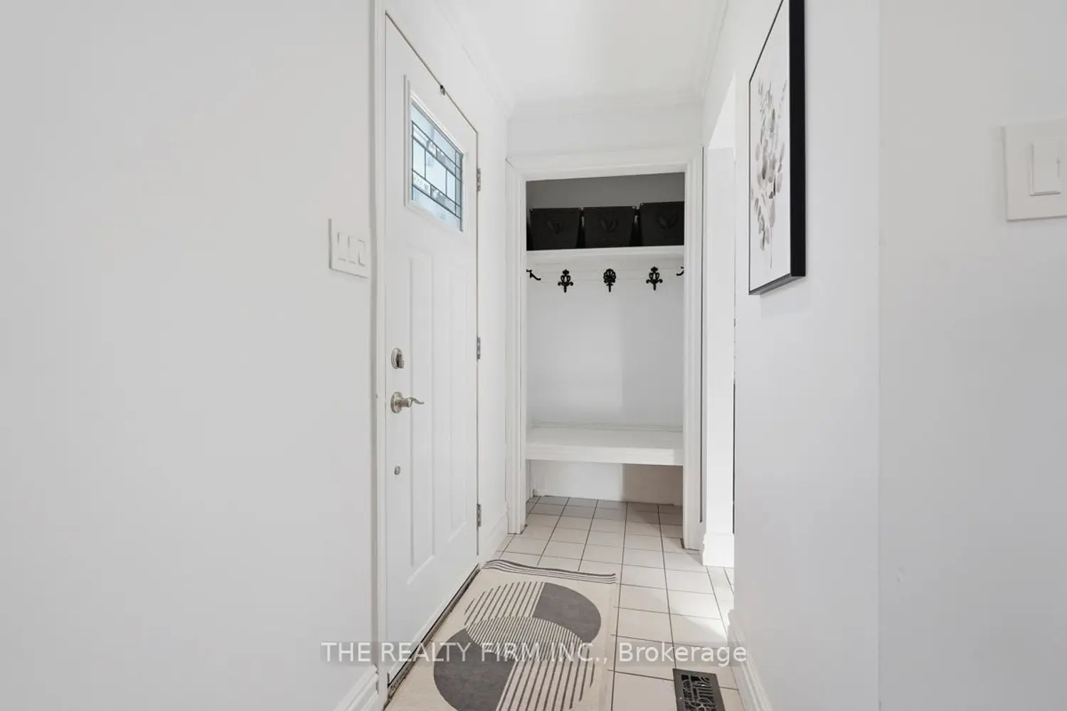 923 Willow Lane photo 3