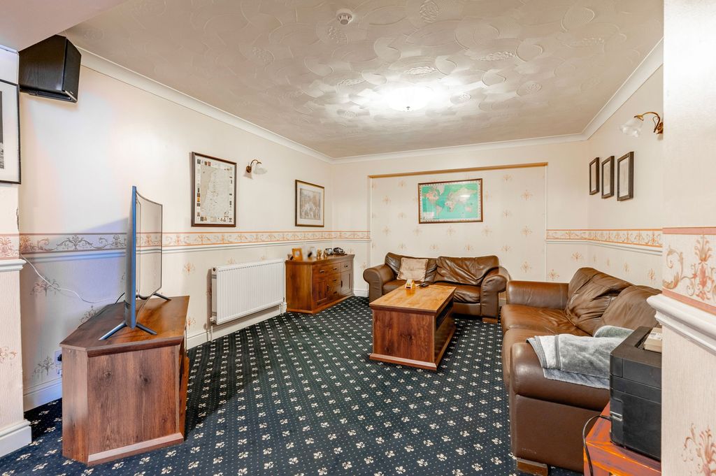 Additional image 6 of 24 bed terraced house for saleWellesley Road, Great Yarmouth NR30