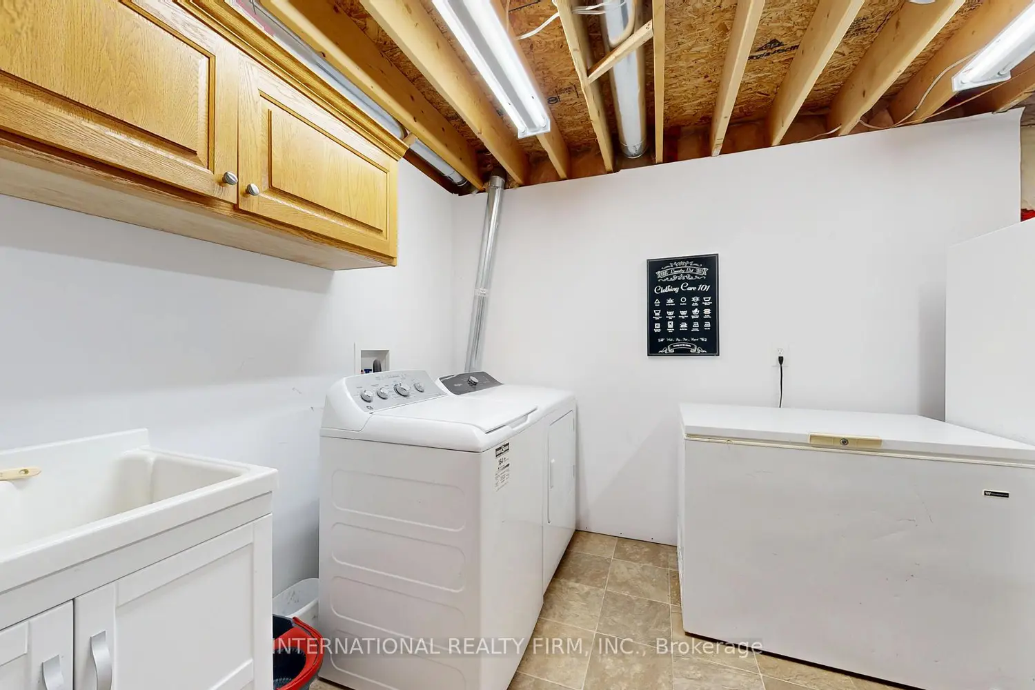 Additional image 17 of 438 Stirling Way