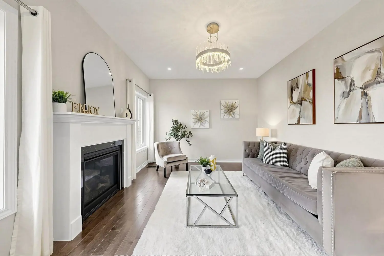 8 Princess Charlotte Avenue photo 3