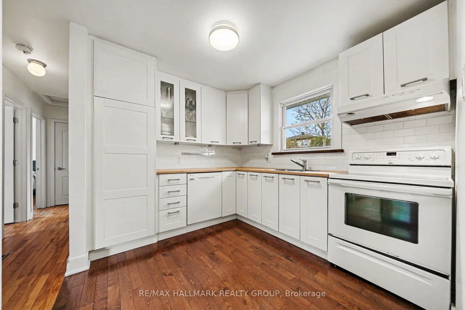 1515 Kingsdale Avenue photo 5