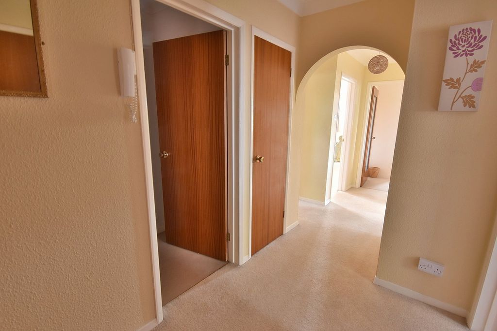 Additional image 13 of 2 bed flat for saleBeaufoys Avenue, Ferndown BH22