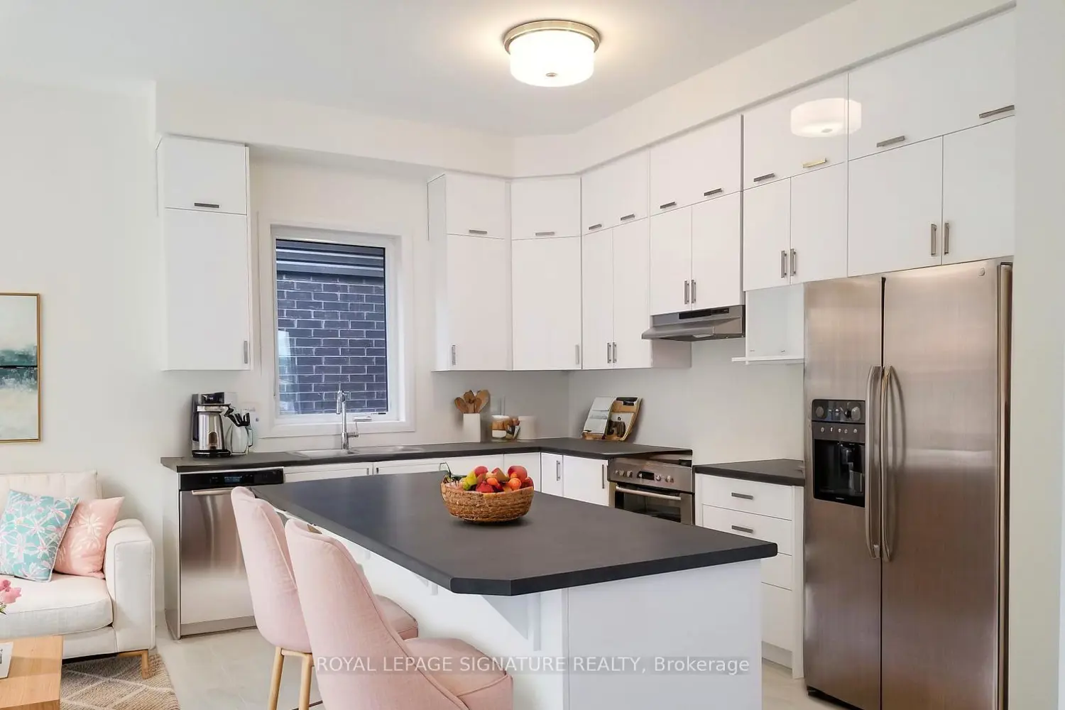 95 Macklin Street photo 2