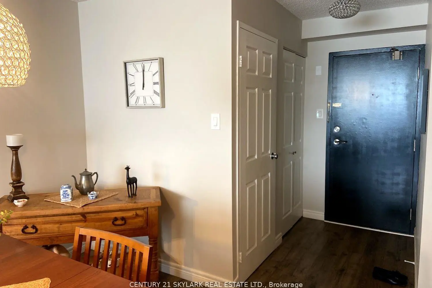 8 Lisa Street 706 photo 2