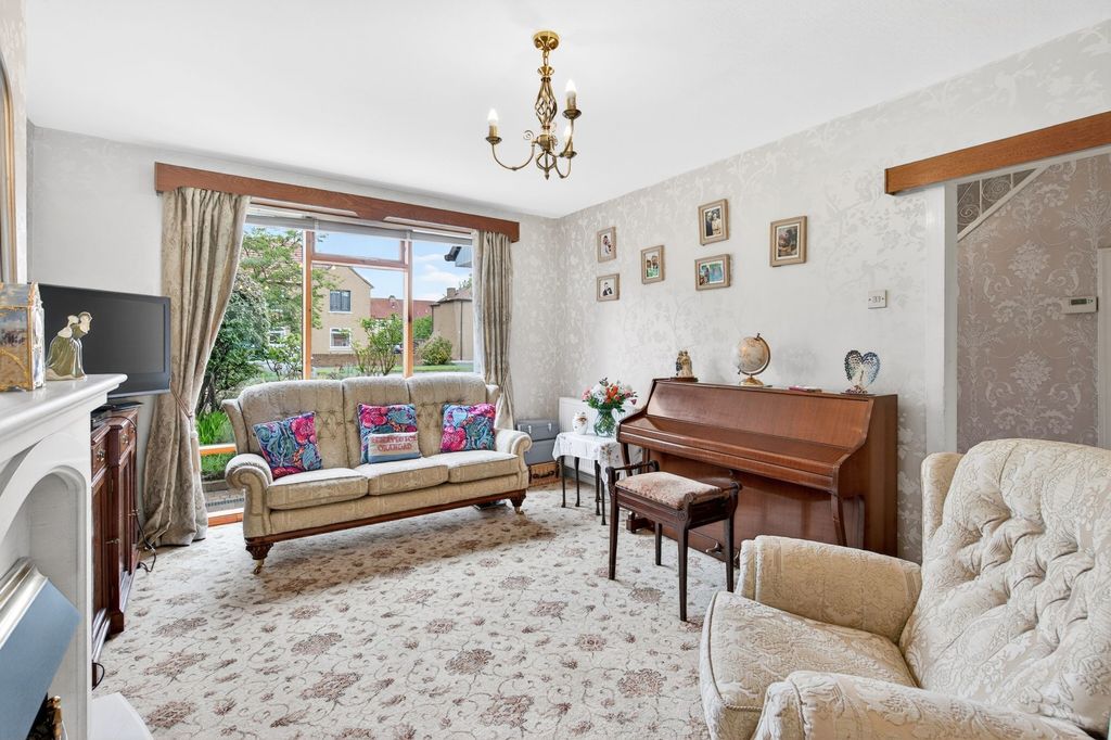 Additional image 6 of 4 bed semi-detached house for sale43 Oxgang Road, Grangemouth FK3