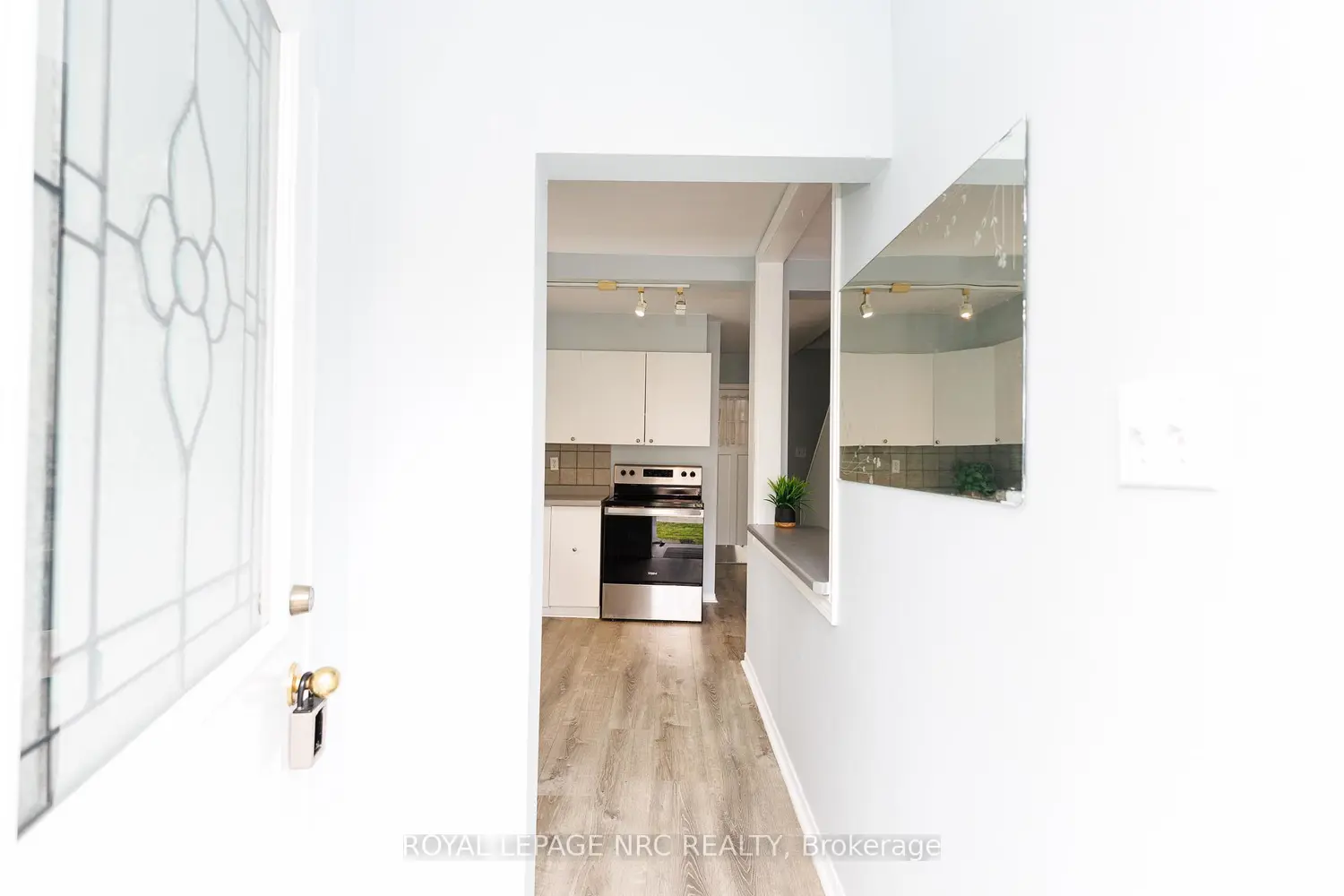 Additional image 2 of 4676 Mcdougall Crescent