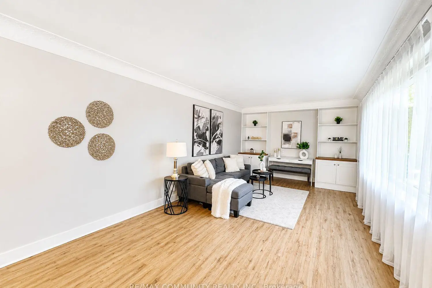 386 Whitney Avenue photo 4