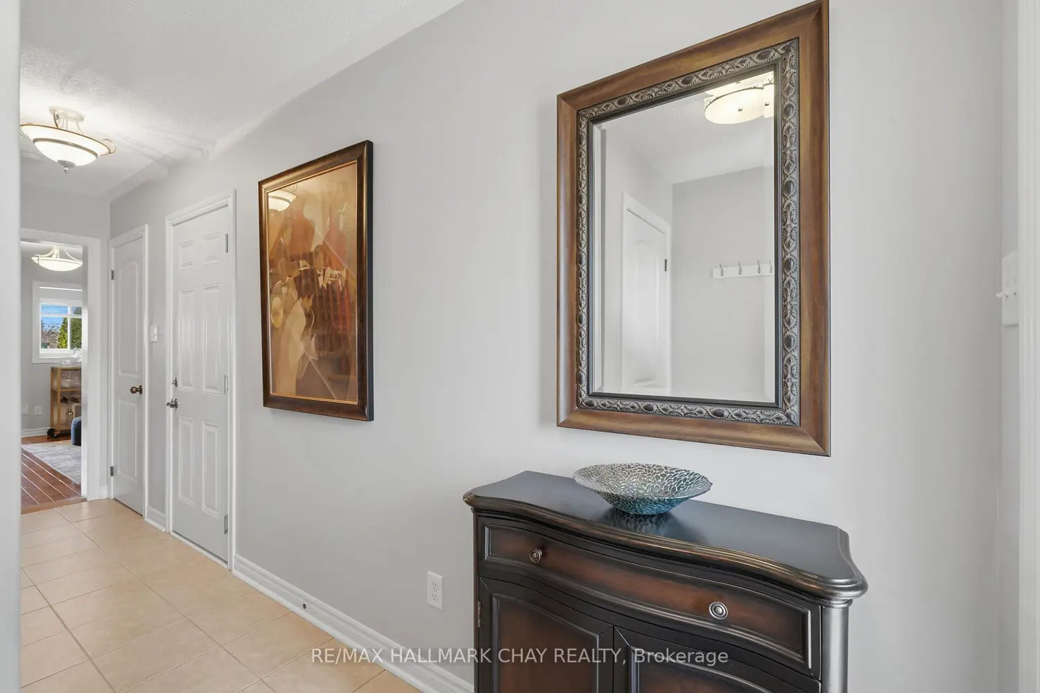 215 Banting Crescent