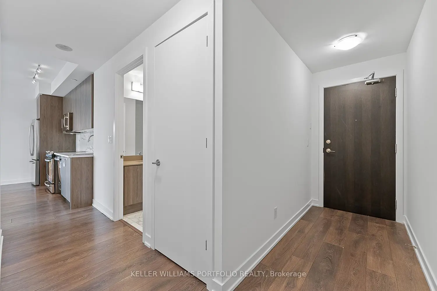 50 Bruyeres Mews 1009