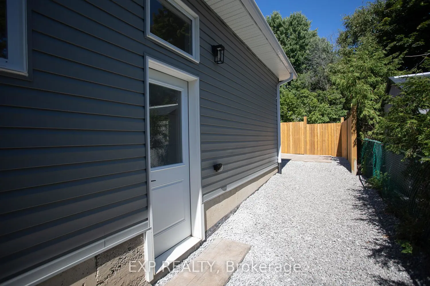 Additional image 10 of 277 Grove Street