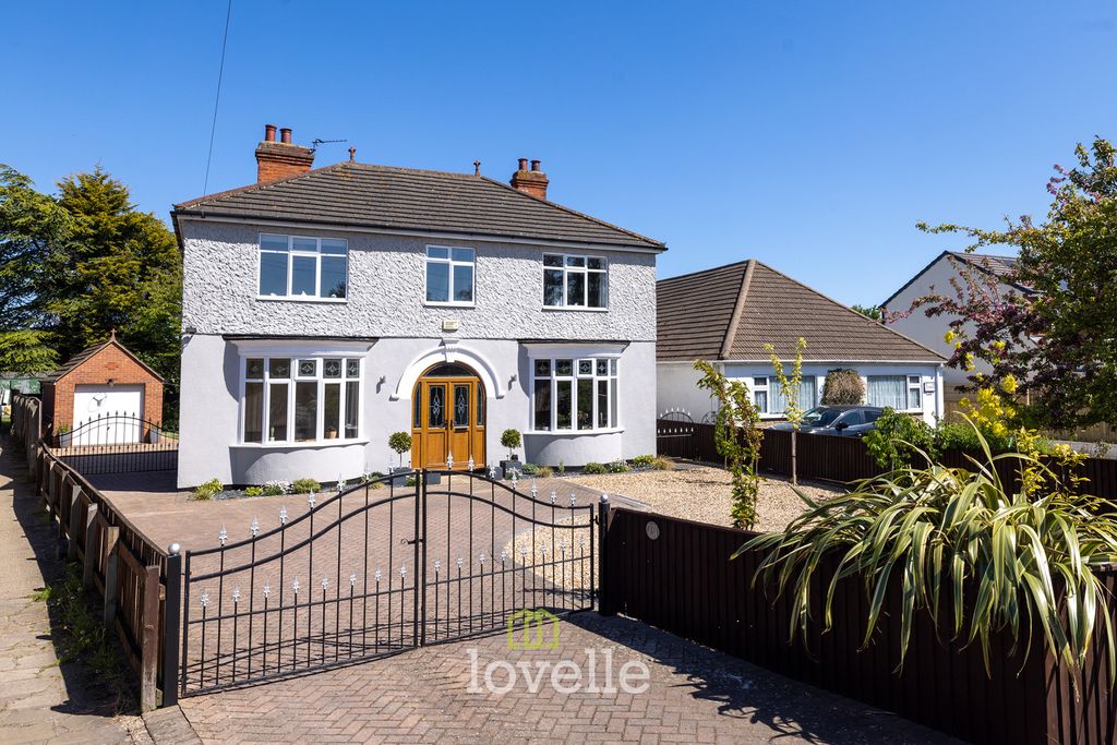 4 bed detached house for saleLouth Road, Scartho, Grimsby DN33