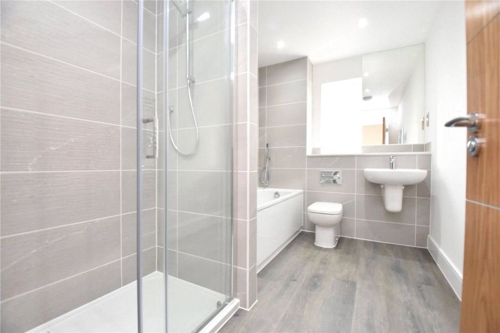 Additional image 10 of 4 bed detached house for sale84 Ferry Road, Laureate Fields, Felixstowe, Suffolk IP11
