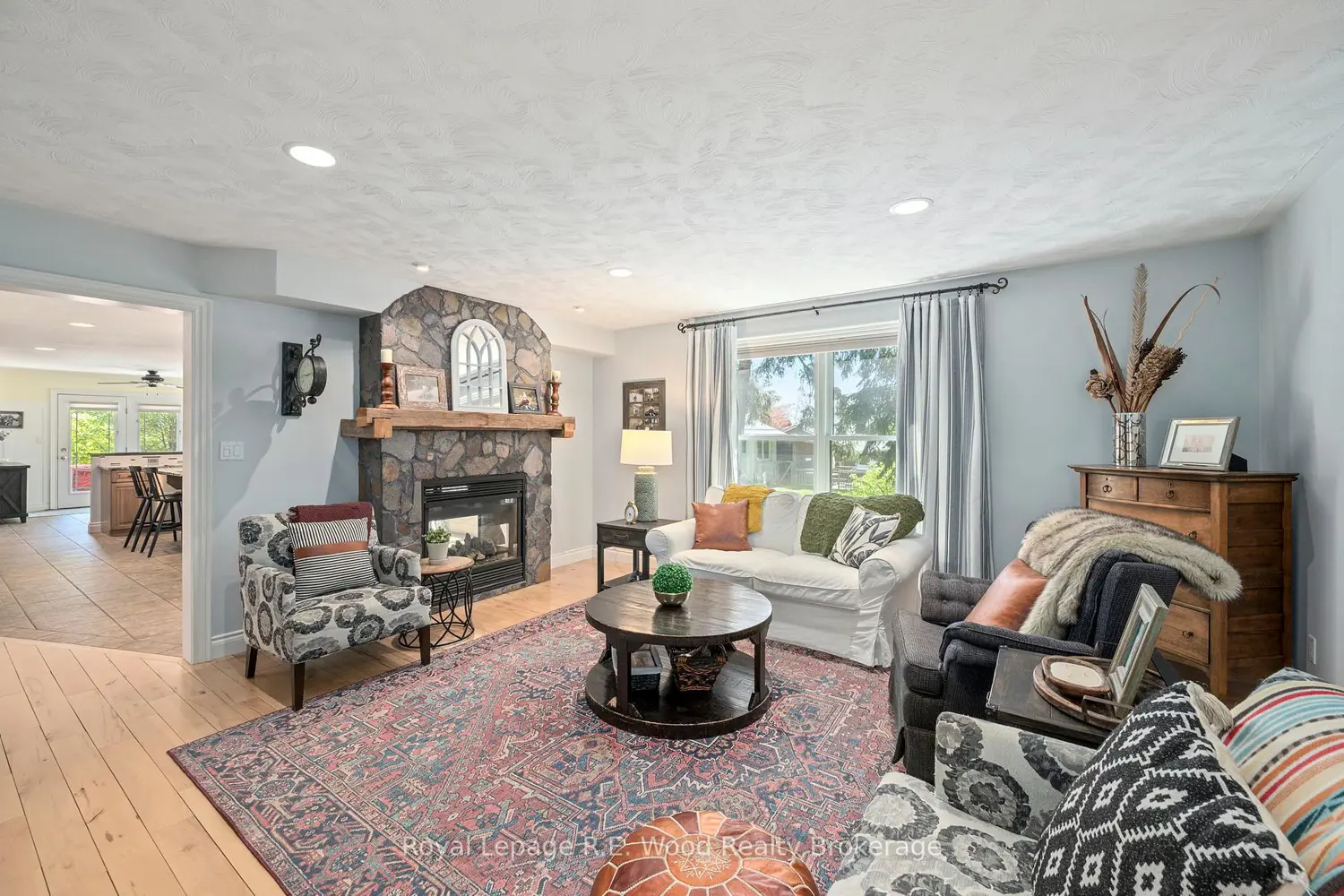 29 Woodside Drive photo 2