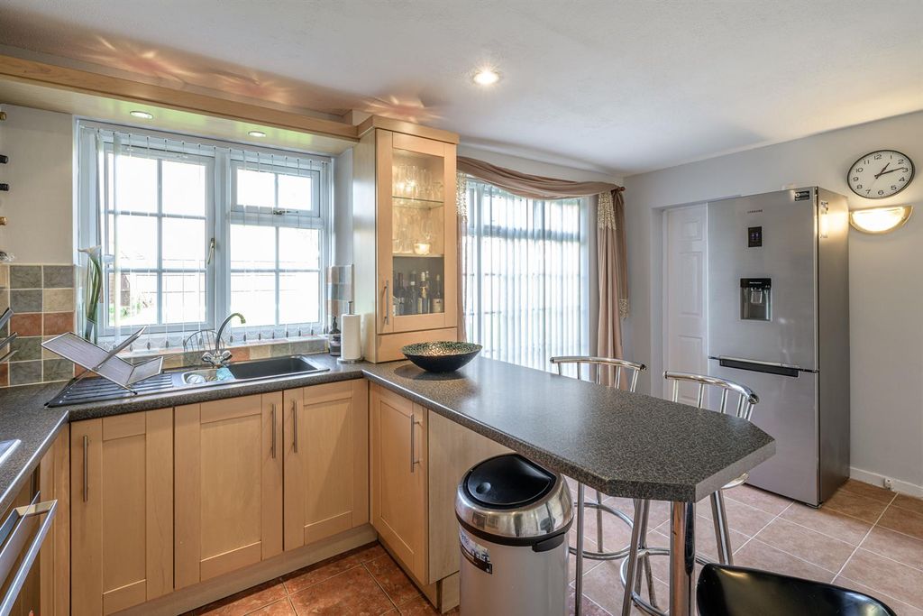 Additional image 21 of 5 bed detached house for saleCampion Grove, Halesowen B63