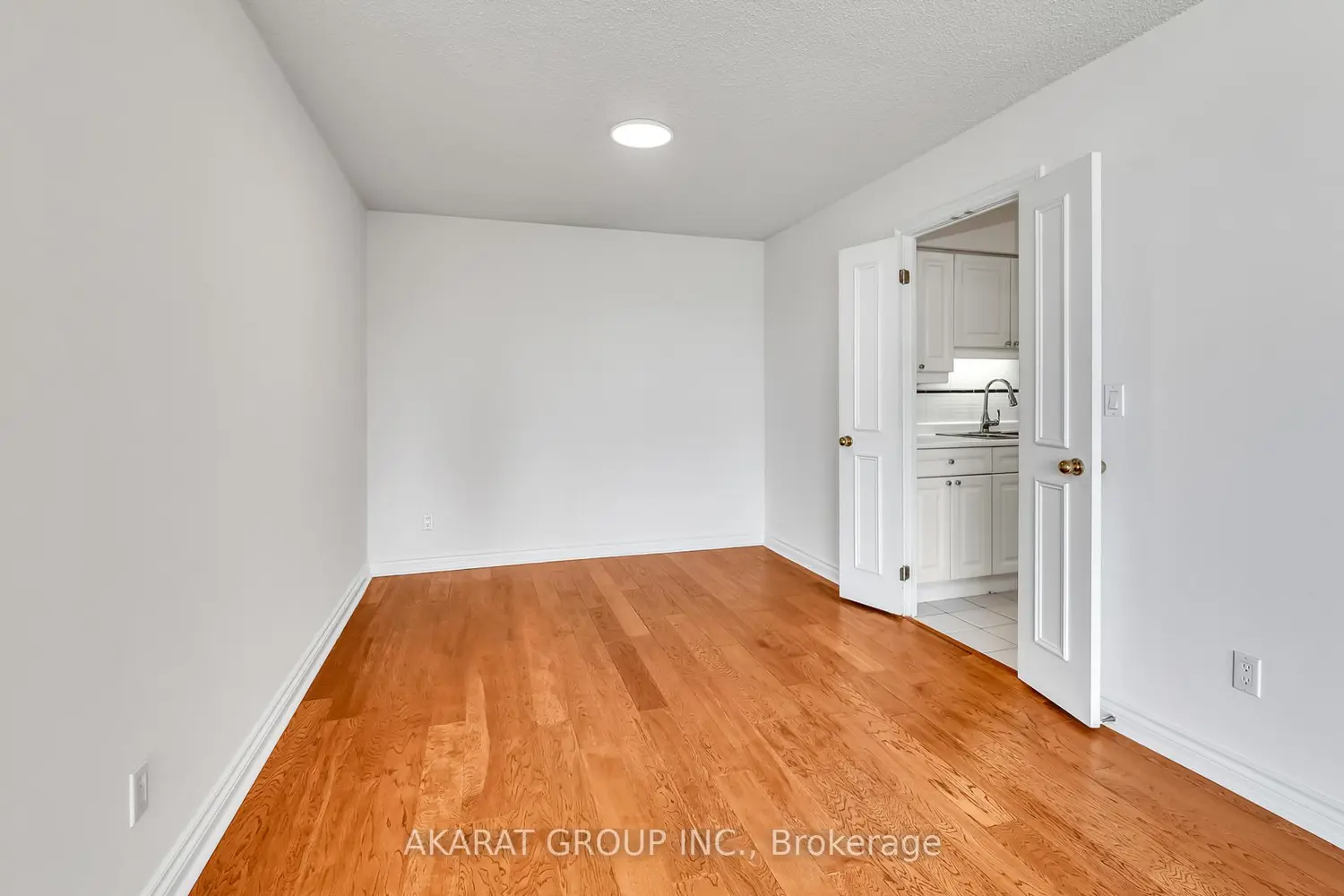 Additional image 5 of 1 Palace Pier Court 602