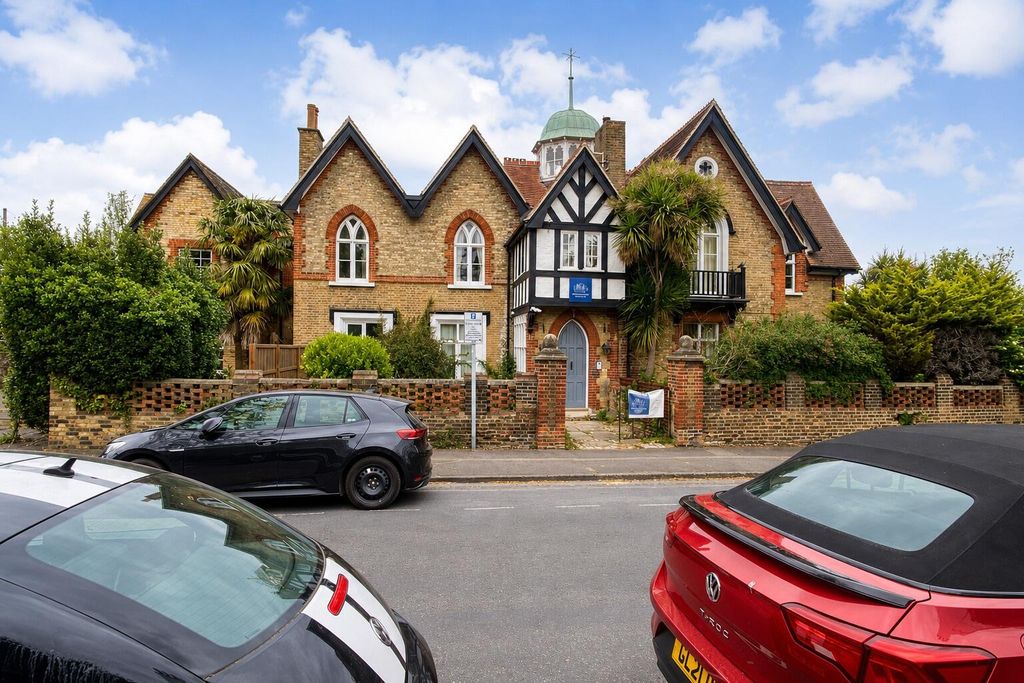 18 bed detached house for saleClarence Place, Gravesend DA12