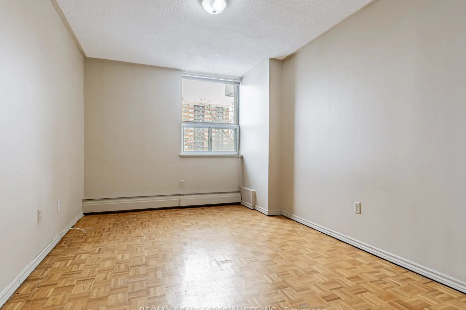 Additional image 15 of 151 La Rose Avenue 401