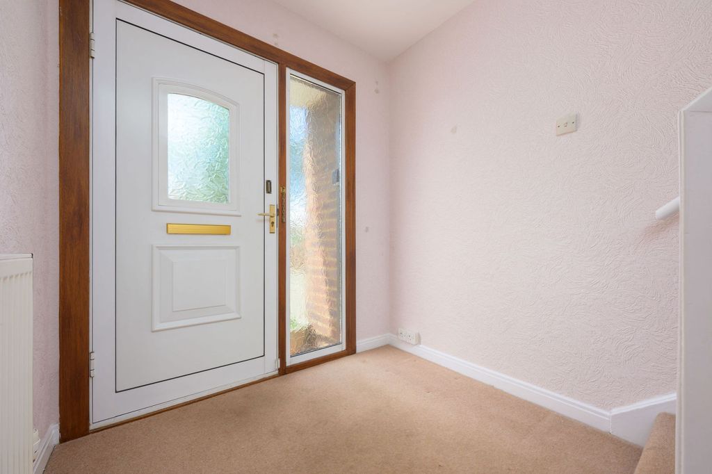 Additional image 12 of 4 bed semi-detached house for sale39 Oxgang Road, Grangemouth FK3