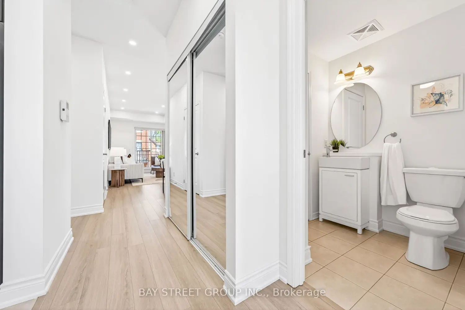 141 Silverwood Avenue photo 3
