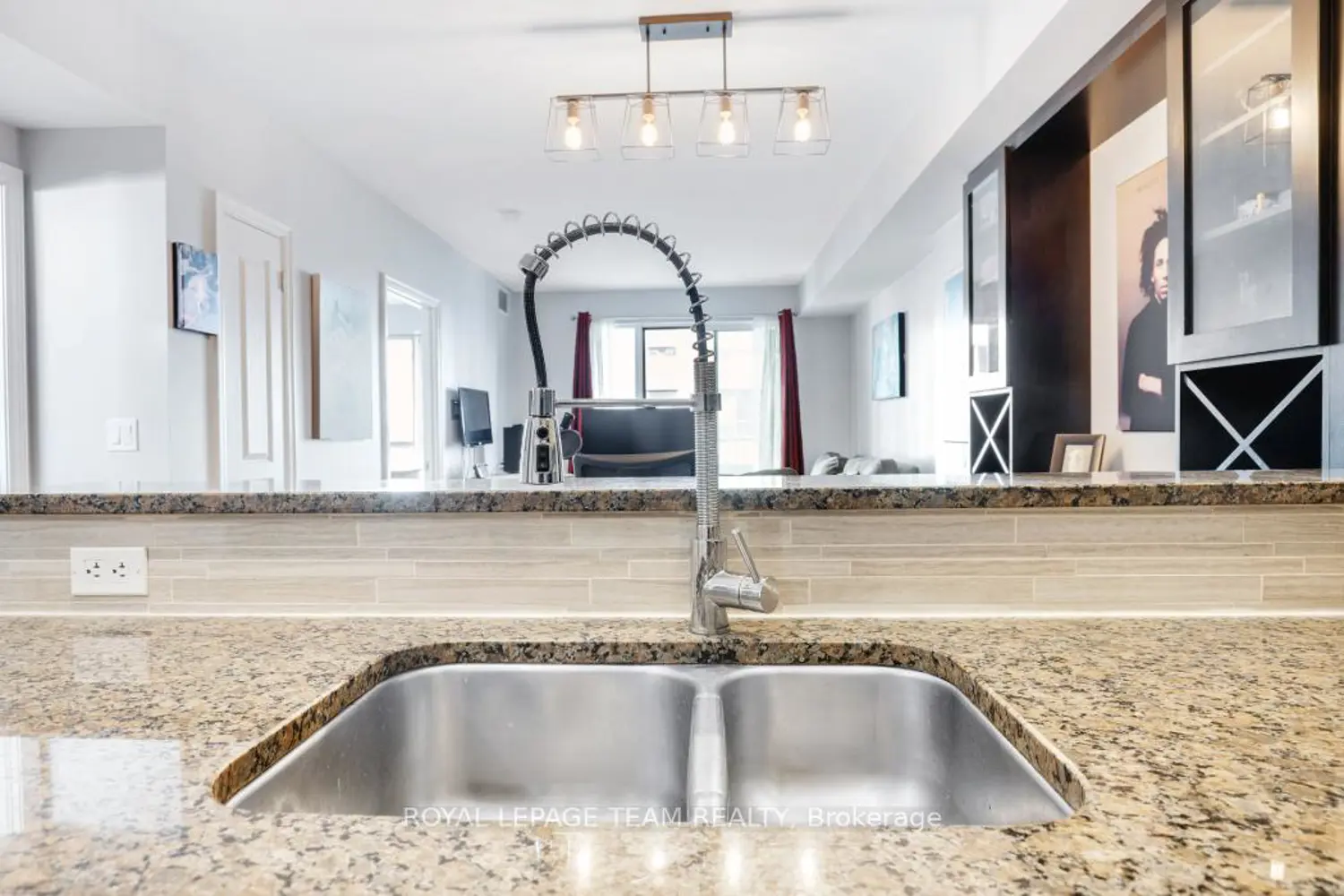 200 Besserer Street 607 photo 5