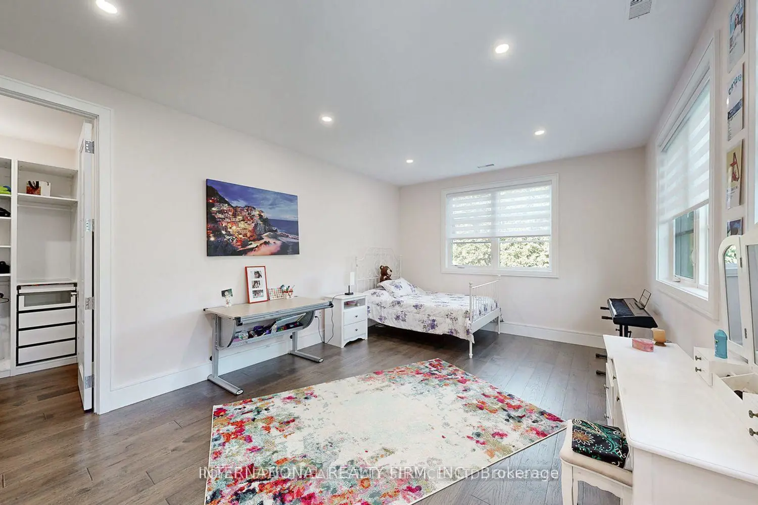 Additional image 11 of 1286 Cambridge Drive