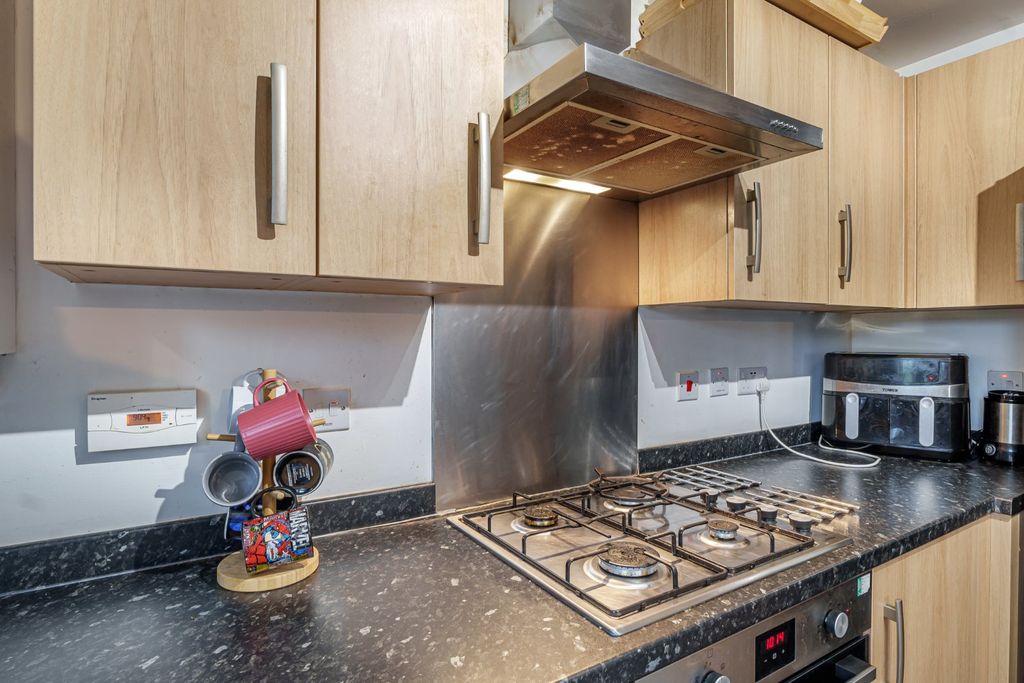 Additional image 10 of 1 bed flat for salePalmer Road, Faringdon, Oxfordshire SN7