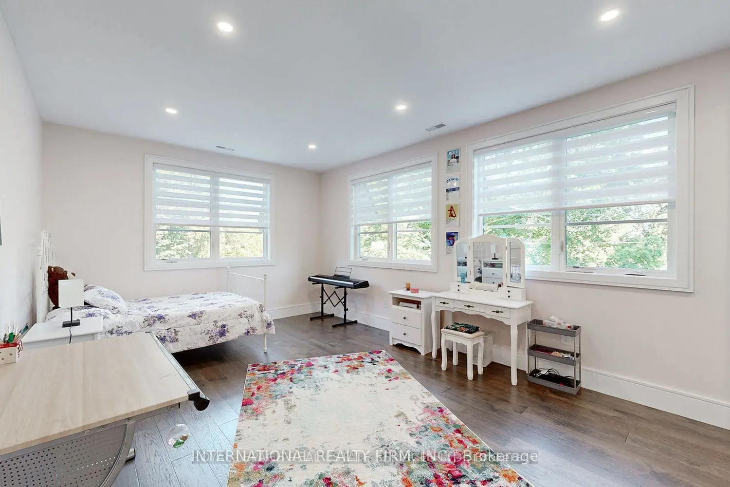 Additional image 15 of 1286 Cambridge Drive