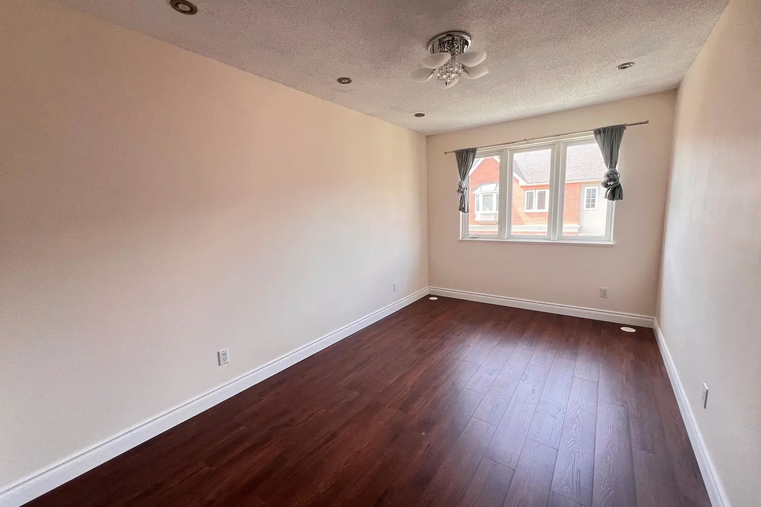 Additional image 14 of 1881 Mcnicoll Avenue 627